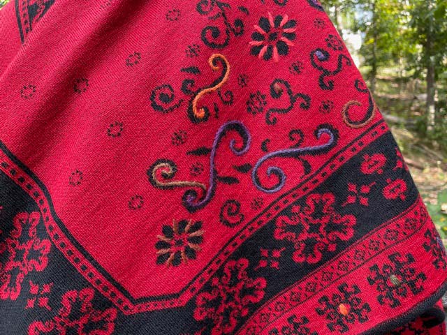 Women's Embroidered Alpaca Cape red black