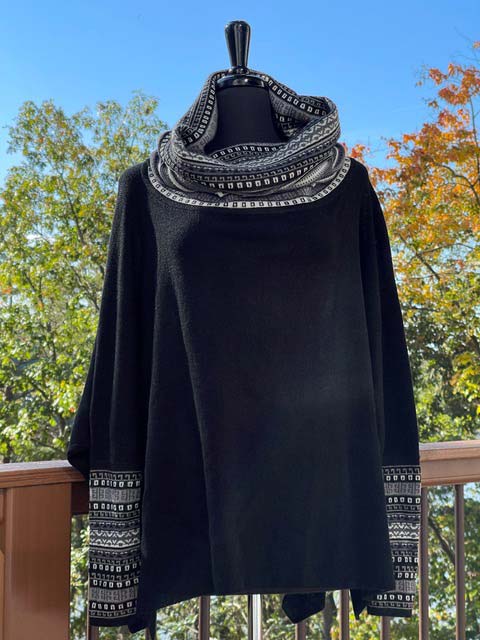 Women's Wide Turtleneck Long-Sleeve Sweater - Black, White & Greys
